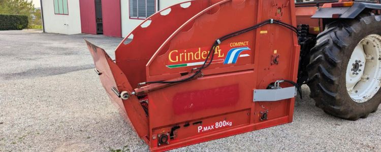 Trinciapaglia Grinder