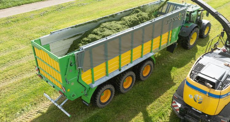 Rimorchi agricoli e circolazione stradale: cosa dice la normativa e come si comporta Joskin
