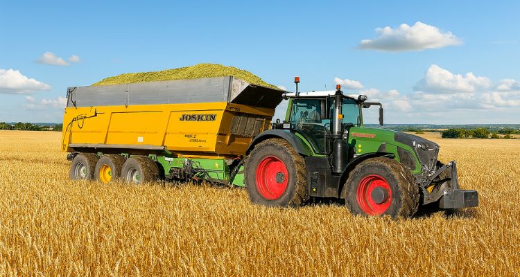 Manutenzione mezzi agricoli in estate: cosa controllare ad agosto